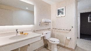 Queen Suite with Two Queen Beds and Bath Tub - Disability Access,1284317560:JPEG